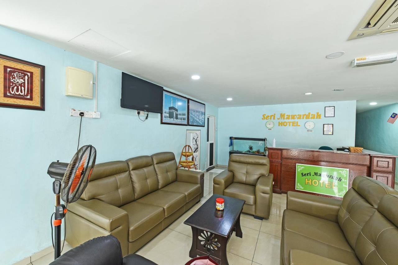 Oyo 90578 Seri Mawardah Hotel Malacca Buitenkant foto